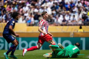 雷竞技在线平台赛地聚焦：亚冠集结日热度飙升，埃因霍温止住颓势，态度坚定，赛季目标并未改变的简单介绍