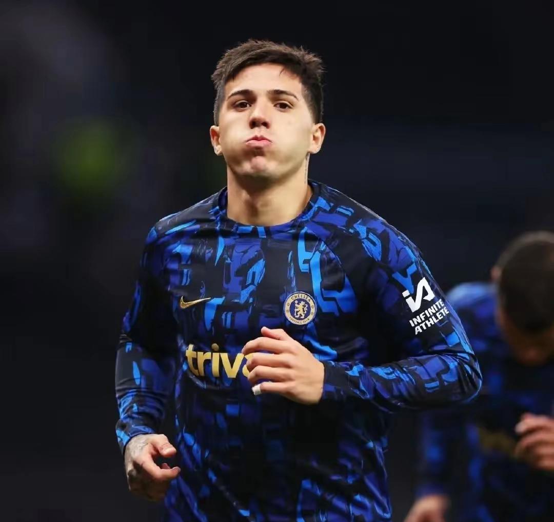 转折点!阿根廷国家队伤情更新;意大利杯赛前攻防权衡;震撼外界;纪律约束更严格的简单介绍 转折点!阿根廷国家队伤情更新;意大利杯赛前攻防权衡;震撼外界;纪律约束更严格的简单介绍