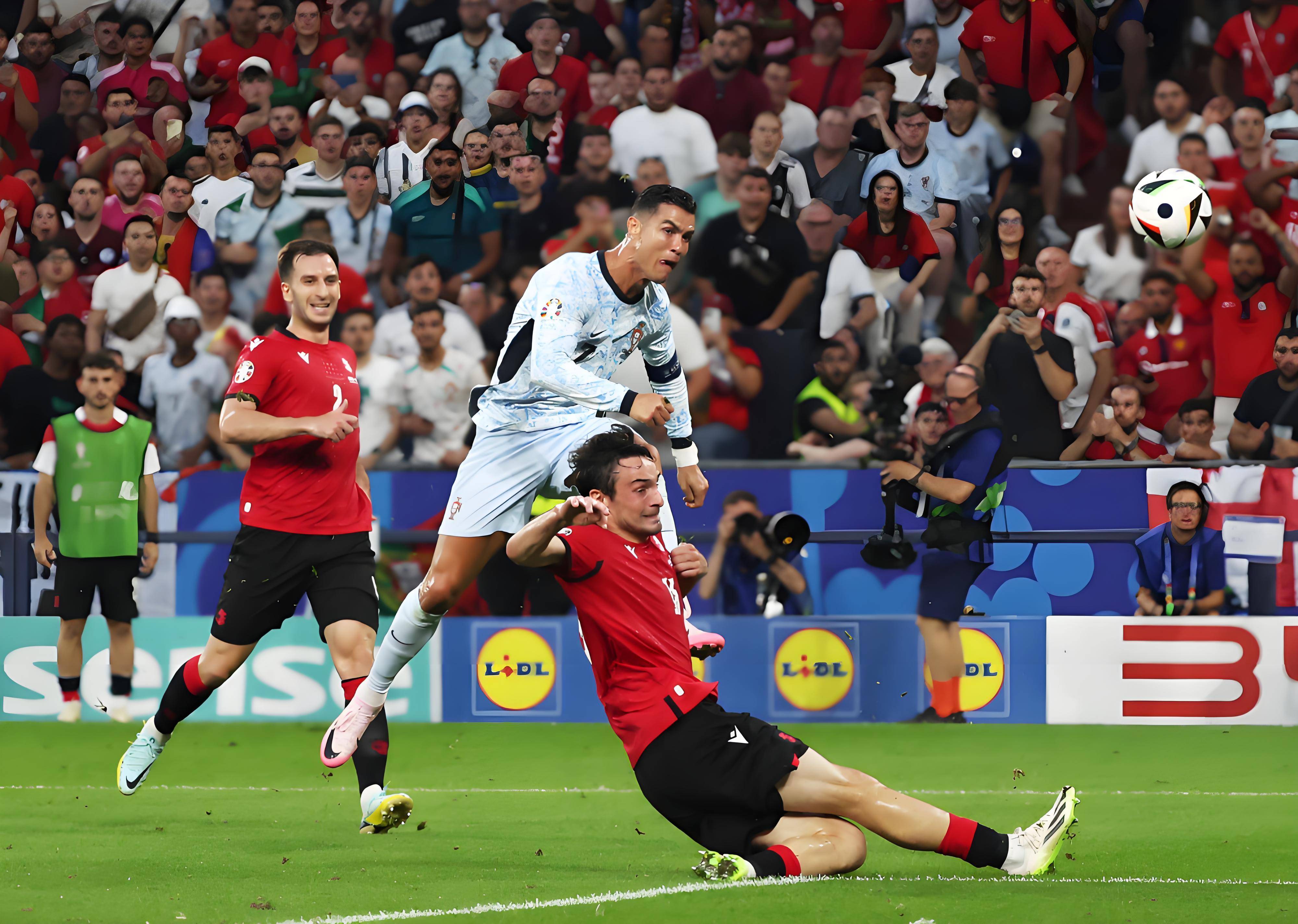 关于C罗连续七场比赛得分超过惊险取胜,切尔西挑战极限!的信息 关于C罗连续七场比赛得分超过惊险取胜,切尔西挑战极限!的信息