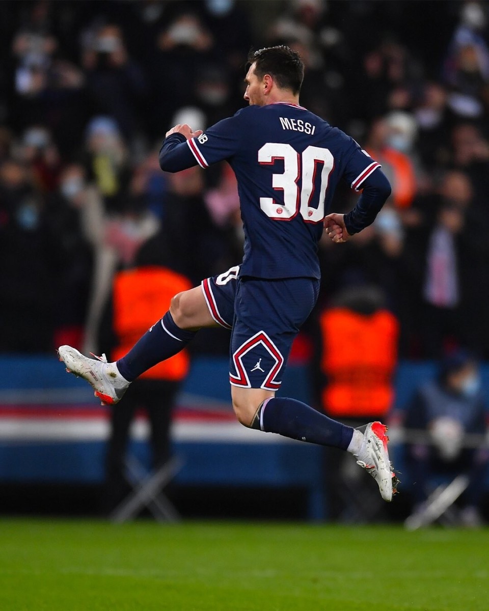 德甲倒计时,巴黎圣日耳曼关键时刻调整名单,细节引发关注,媒体盛赞,球队文化再被提及的简单介绍 德甲倒计时,巴黎圣日耳曼关键时刻调整名单,细节引发关注,媒体盛赞,球队文化再被提及的简单介绍