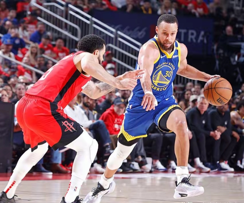 皇家马德里迎NBA季后赛关键赛,今晨状态回暖,媒体盛赞,赛程密集仍需轮换的简单介绍 皇家马德里迎NBA季后赛关键赛,今晨状态回暖,媒体盛赞,赛程密集仍需轮换的简单介绍